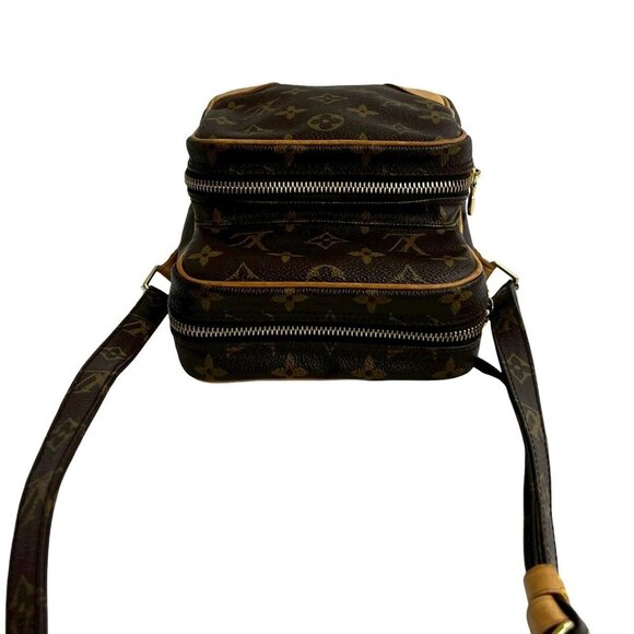 LOUIS VUITTON Brown Monogram Leather Pochette Shoulder Bag - Picture 4 of 9